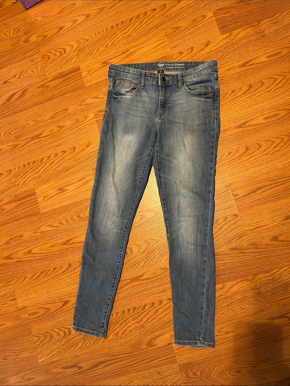GAP Light Wash Women’s Skinny Jeans